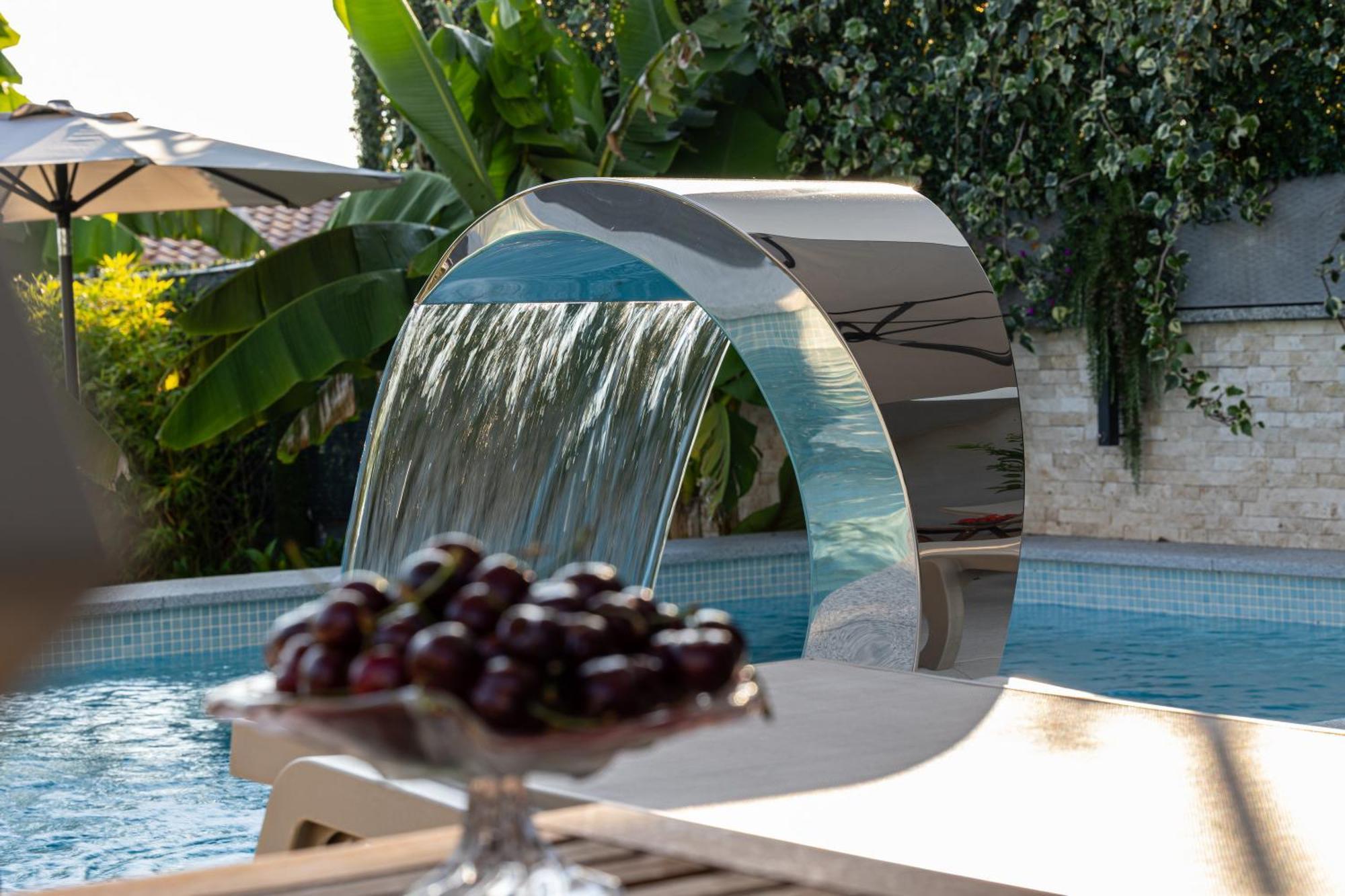 Luxury Villas White Sails Pinezići المظهر الخارجي الصورة