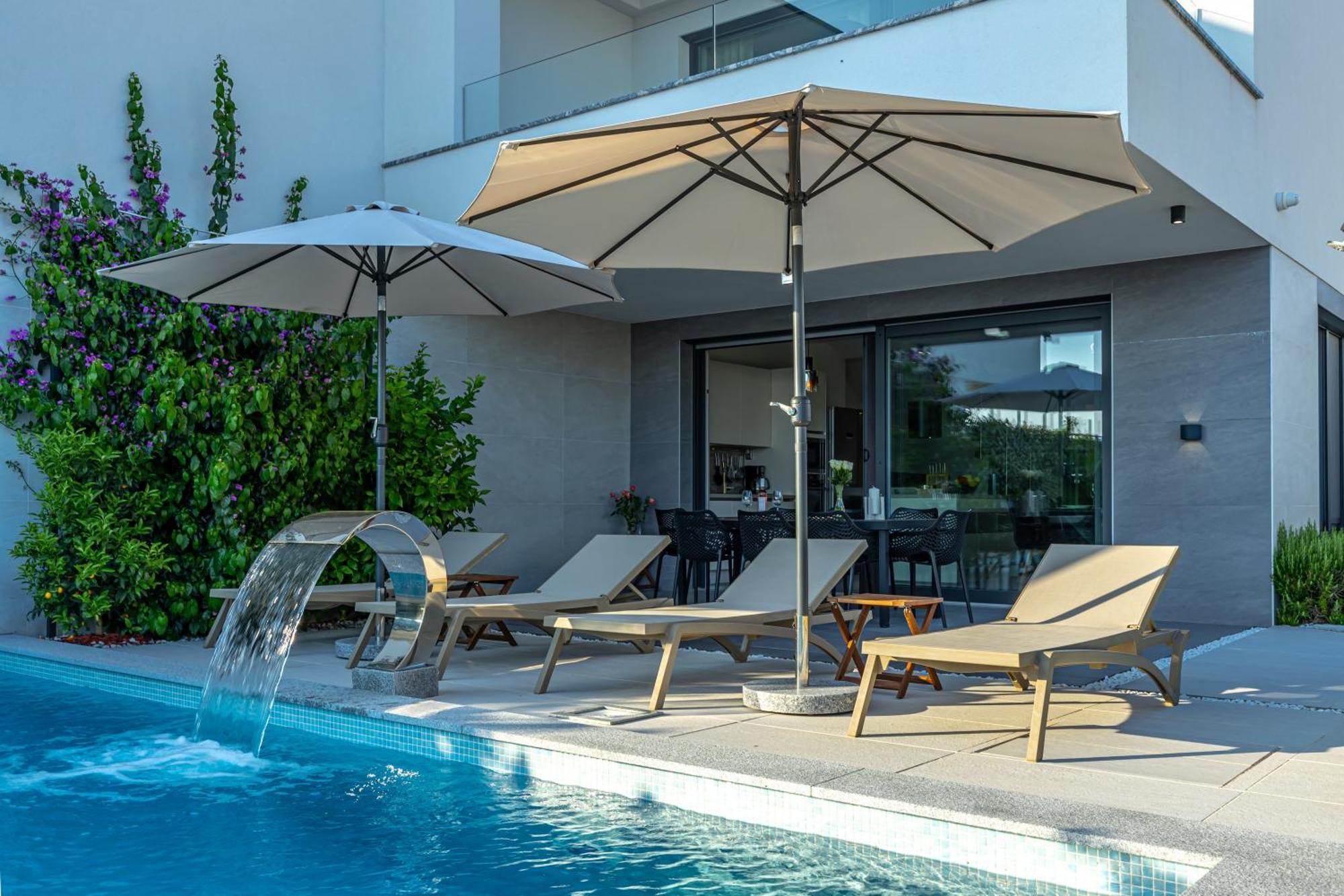 Luxury Villas White Sails Pinezići المظهر الخارجي الصورة