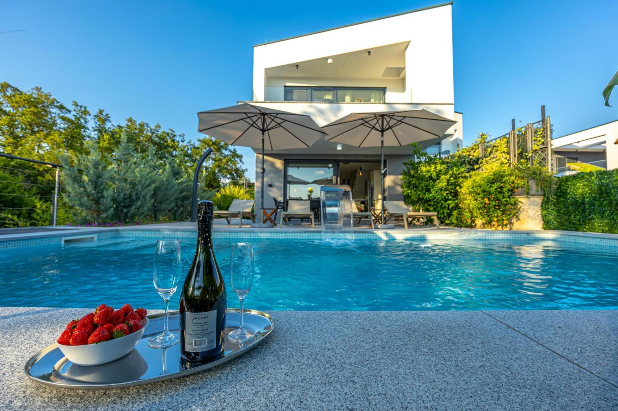 Luxury Villas White Sails Pinezići المظهر الخارجي الصورة